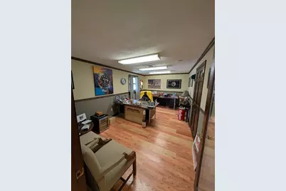 100 Davis St, Douglas, MA 01516 - Photo 17