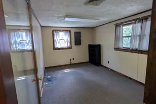100 Davis St, Douglas, MA 01516 - Photo 17