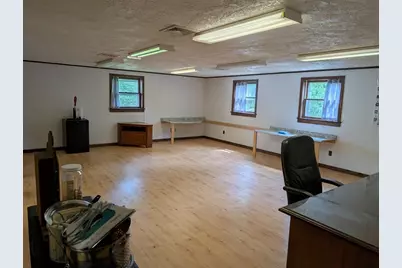 100 Davis St, Douglas, MA 01516 - Photo 19