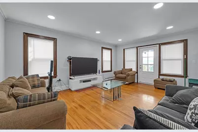 18 Mount Vernon St, Fitchburg, MA 01420 - Photo 7
