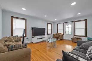 18 Mt Vernon St, Fitchburg, MA 01420 - Photo 7