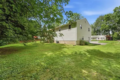 20 Sherwood Ave, West Springfield, MA 01089 - Photo 37