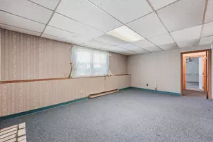 20 Sherwood Ave, West Springfield, MA 01089 - Photo 27
