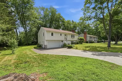 20 Sherwood Ave, West Springfield, MA 01089 - Photo 35