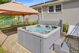160 Navillus Rd, Tewksbury, MA 01876 - Photo 31