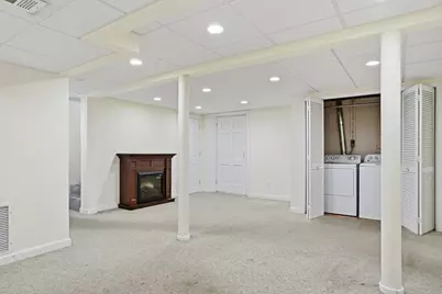 160 Navillus Rd, Tewksbury, MA 01876 - Photo 21