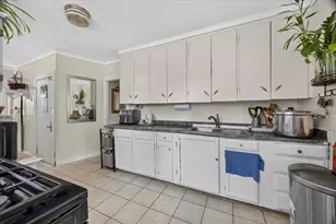 4 Richmond St, Brockton, MA 02301 - Photo 11
