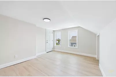 201 Wade St, Fall River, MA 02721 - Photo 25