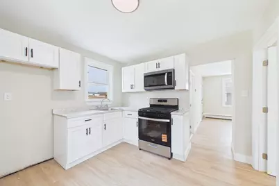 201 Wade St, Fall River, MA 02721 - Photo 17