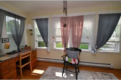 64 Cleveland St, Melrose, MA 02176 - Photo 25
