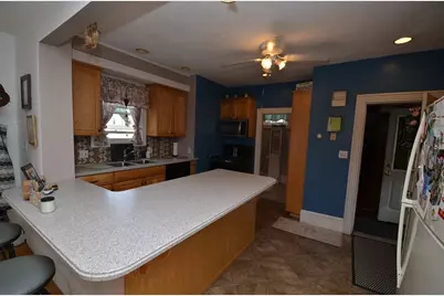 64 Cleveland St, Melrose, MA 02176 - Photo 29