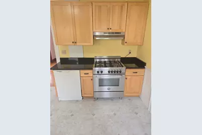 32 Hampden St, Northampton, MA 01060 - Photo 13