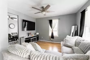 30 James St, Holyoke, MA 01040 - Photo 3