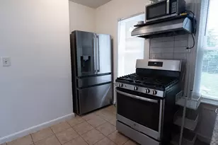 27-29 Boxford St, Lawrence, MA 01843 - Photo 9
