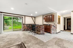 11 Bristol Ave, Swampscott, MA 01907 - Photo 7