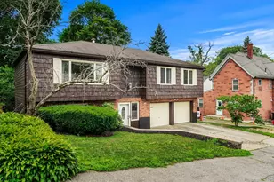 11 Bristol Ave, Swampscott, MA 01907 - Photo 3