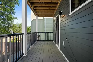 104 Beacon St, Somerville, MA 02143 - Photo 9