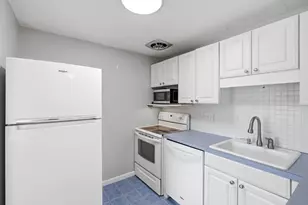 300 Park Terrace Dr, Stoneham, MA 02180 - Photo 11
