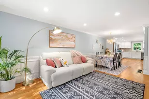 34 Washington St, Arlington, MA 02474 - Photo 3