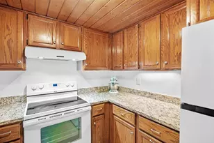 50 Rantoul St, Beverly, MA 01915 - Photo 13