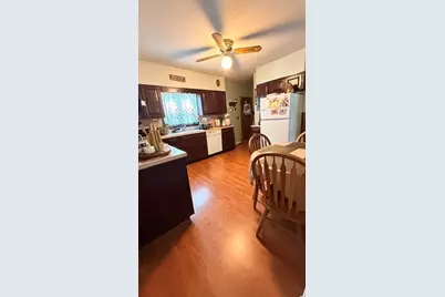 111 Maple St, Gardner, MA 01440 - Photo 5