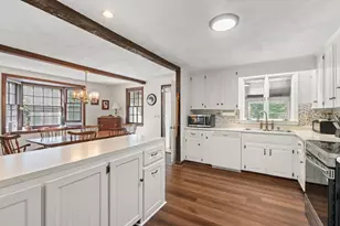 88 Upland Rd, Plympton, MA 02367 - Photo 5
