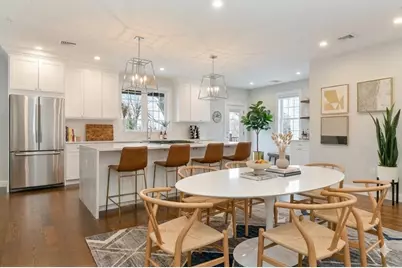 27 Suffolk St #2, Chelsea, MA 02150 - Photo 5