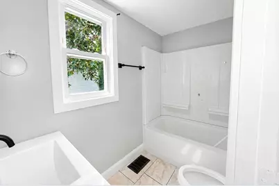 51 Bonney St, New Bedford, MA 02740 - Photo 33