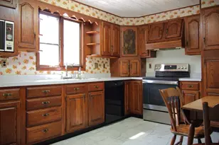 112 Blaine Ave, East Brookfield, MA 01515 - Photo 7