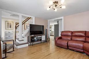 9 Cross St, Fitchburg, MA 01420 - Photo 3