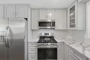 15 Curtis Cir, Avon, MA 02322 - Photo 9