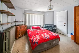 82 Snell St, Fall River, MA 02721 - Photo 5