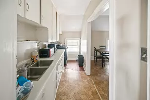 82 Snell St, Fall River, MA 02721 - Photo 11