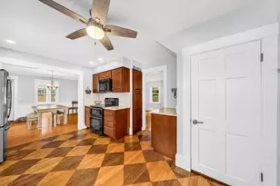 10 Essex St, Amesbury, MA 01913 - Photo 7