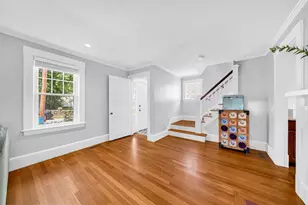 10 Essex St, Amesbury, MA 01913 - Photo 17