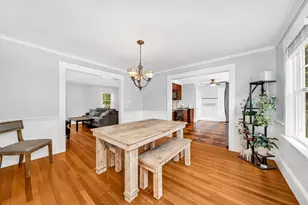 10 Essex St, Amesbury, MA 01913 - Photo 11