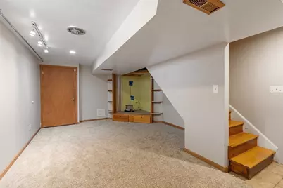 487 Wentworth Ave, Lowell, MA 01852 - Photo 31