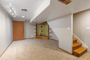 487 Wentworth Ave, Lowell, MA 01852 - Photo 31