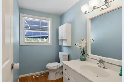 487 Wentworth Ave, Lowell, MA 01852 - Photo 17