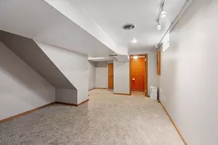 487 Wentworth Ave, Lowell, MA 01852 - Photo 33