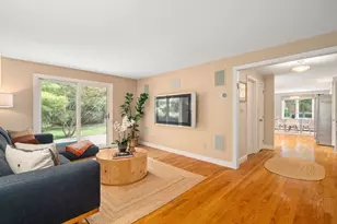 75 Hammond Pond Pkwy, Brookline, MA 02467 - Photo 9