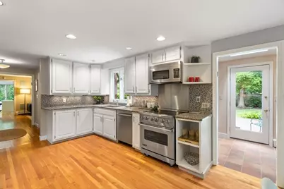 75 Hammond Pond Parkway, Brookline, MA 02467 - Photo 15