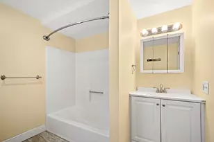 52 Summer St, Haverhill, MA 01830 - Photo 17