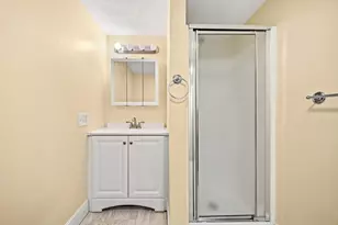 52 Summer St, Haverhill, MA 01830 - Photo 23