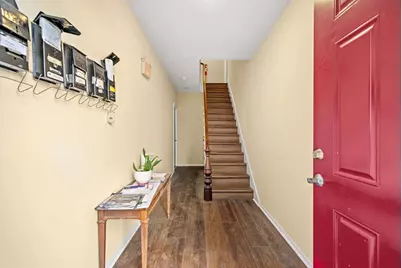 52 Summer St #5, Haverhill, MA 01830 - Photo 5