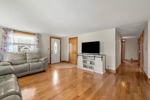 14 Overlook St, Newburyport, MA 01950 - Photo 17