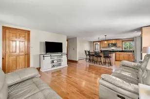 14 Overlook St, Newburyport, MA 01950 - Photo 15