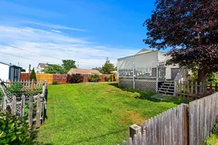 14 Overlook St, Newburyport, MA 01950 - Photo 37
