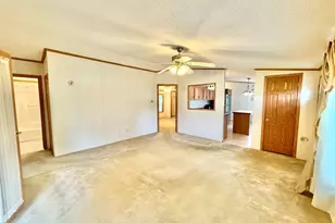 22 Sunnydale Cir, Brimfield, MA 01010 - Photo 5