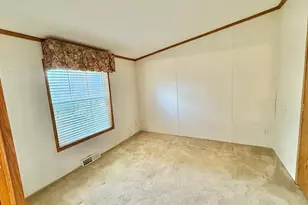 22 Sunnydale Cir, Brimfield, MA 01010 - Photo 7